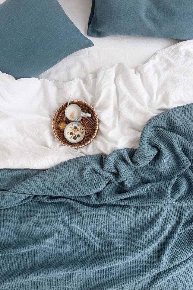 MagicLinen (We handle U.S. import procedures for you) - Vente Couvre-lit - Couverture en lin gaufré disponible en plusieurs couleurs4