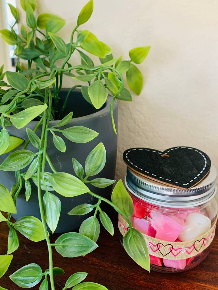 Mixed Valentine Wax Melts for wholesale by Melita & Co