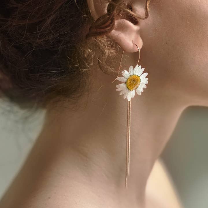 Lakoo Designs - Wholesale Dangle Earrings - Real Daisy Drop Earrings