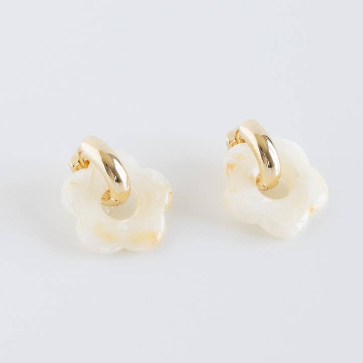 LYHO - Wholesale Huggie Earrings - Glassy Daisy Earrings | Handmade clay jewelry | LYHO1