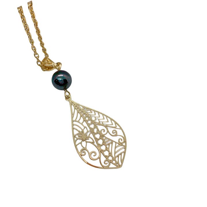 Anela's Jewelry - Wholesale Pendant/Charm Necklace - Hawaiian Plumeria Flowers : Hamilton Gold Necklace with Shell Pearls