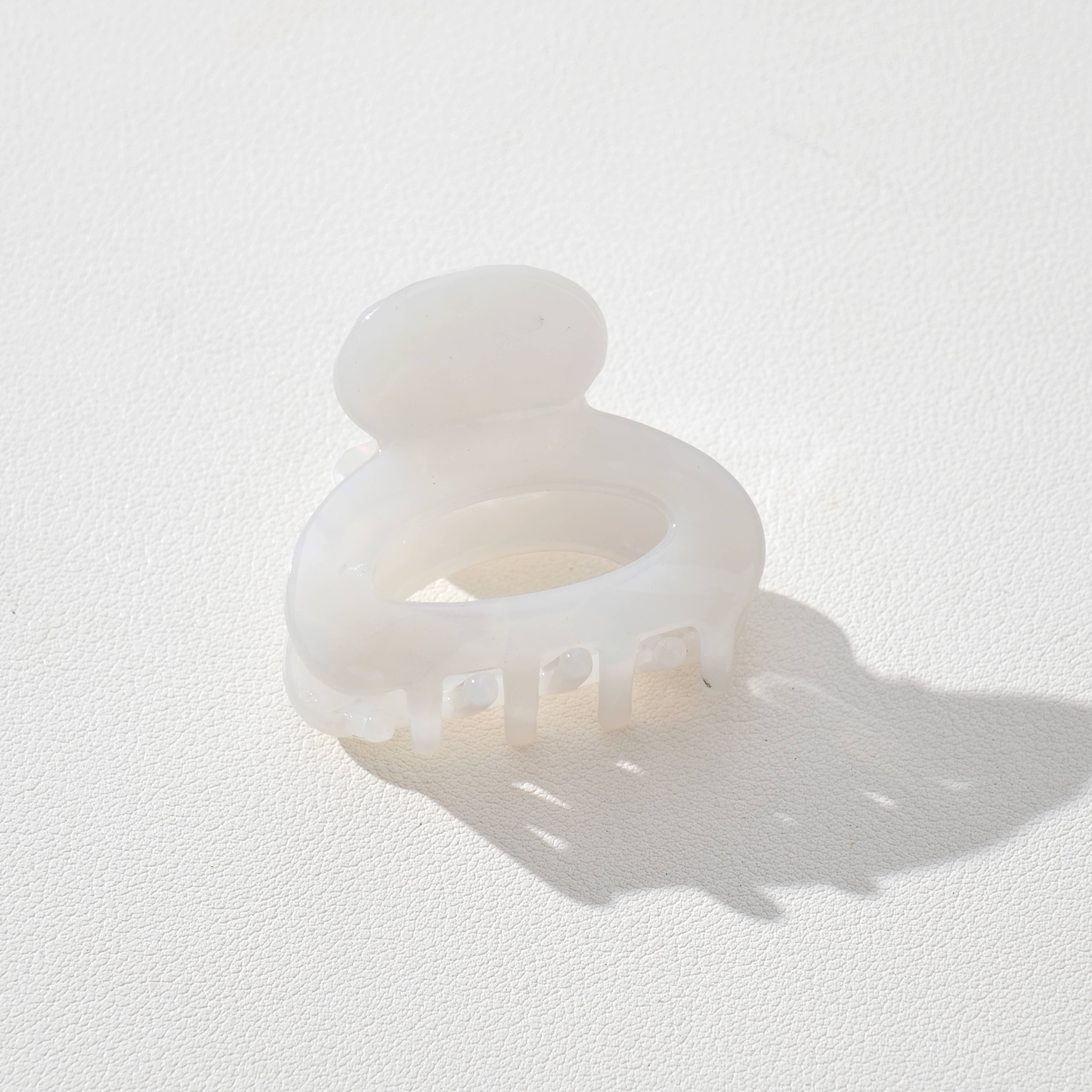 Adorro - Wholesale Hair Clip - Women's - Lucie Core | Mini Bubble Claw Clip3