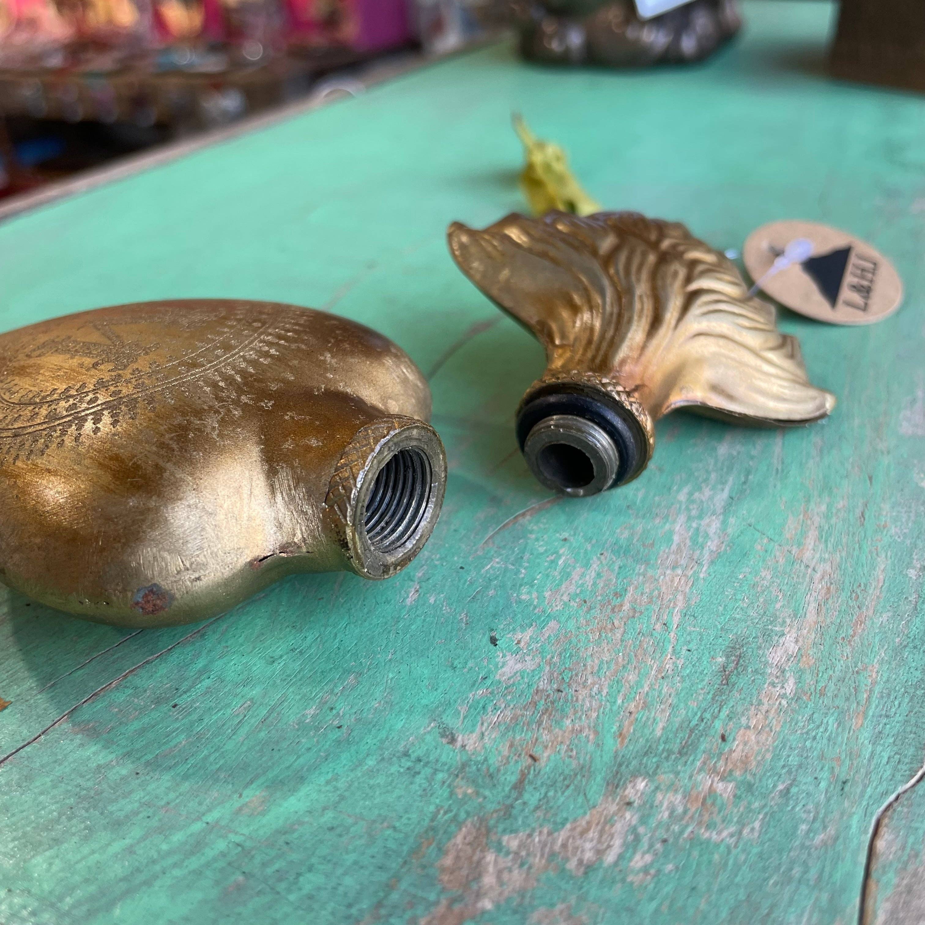 Love and Honor Jesus LLC – wholesale Decorative tabletop object – Sacred Heart Holy Water Font3