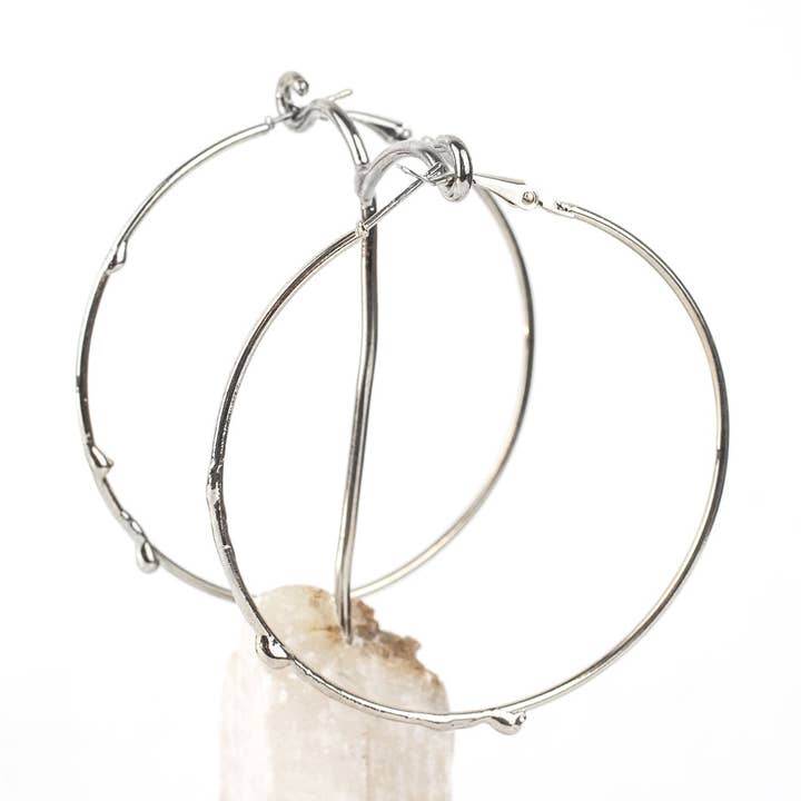 Circle drop örhängen för wholesale av Arlo Haisek