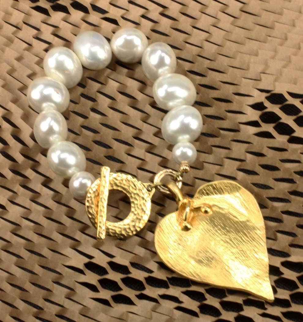 Aclue! Jewelry by Celest Anderson - Wholesale Charm/Dangle Bracelet - Mitza Gold Heart Bracelet4
