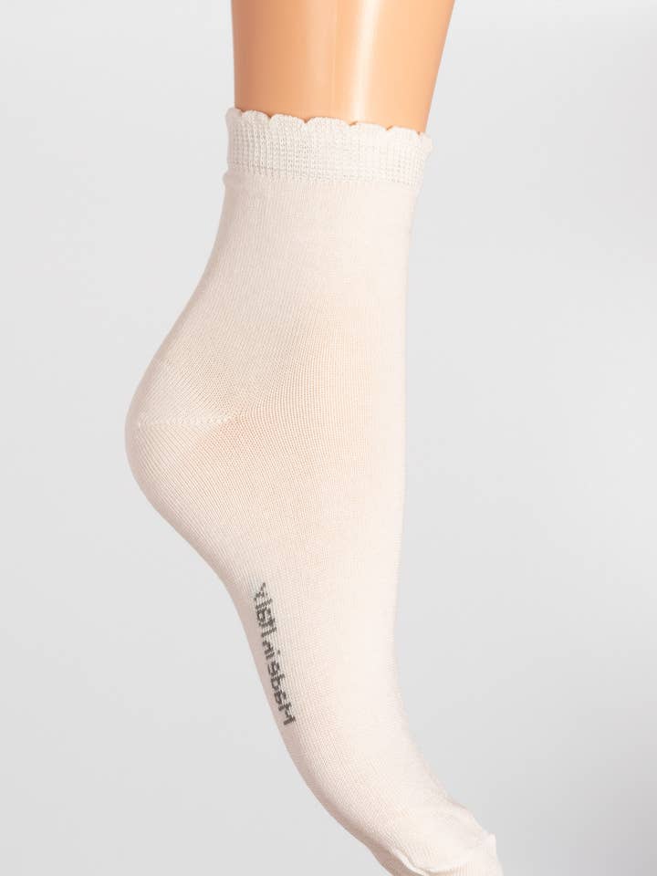 Effen gekleurde meisjessokken voor wholesale door Calze Yemega