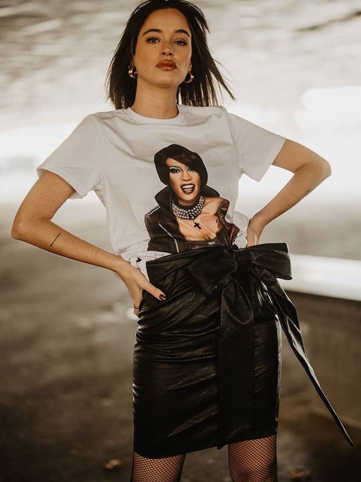 JUPE À RUBAN EN SIMILICUIR NOIR pour la vente par BE HAPPINESS