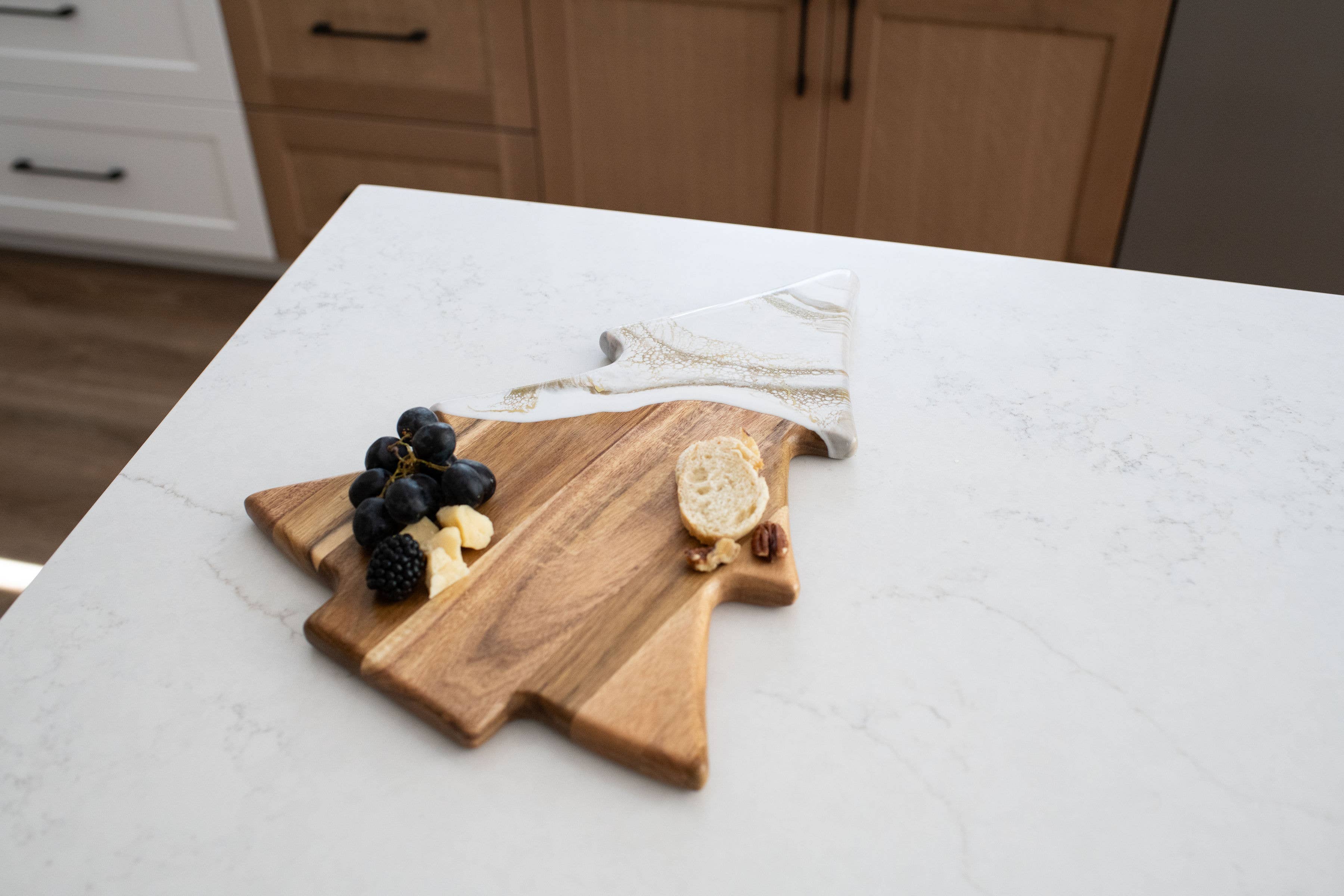 Lynn & Liana Designs - Wholesale Cheese Board - Christmas Tree Resin Charcuterie Board - NO TARIFFS!1