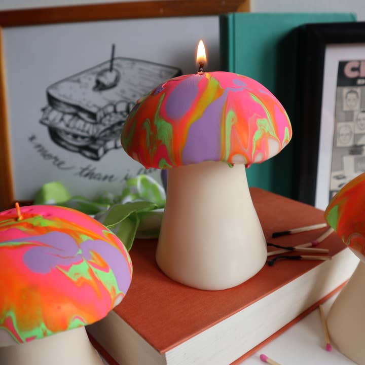 Drop Dead Candles - Wholesale Novelty Candle - Psychedelic Mushroom Candle4