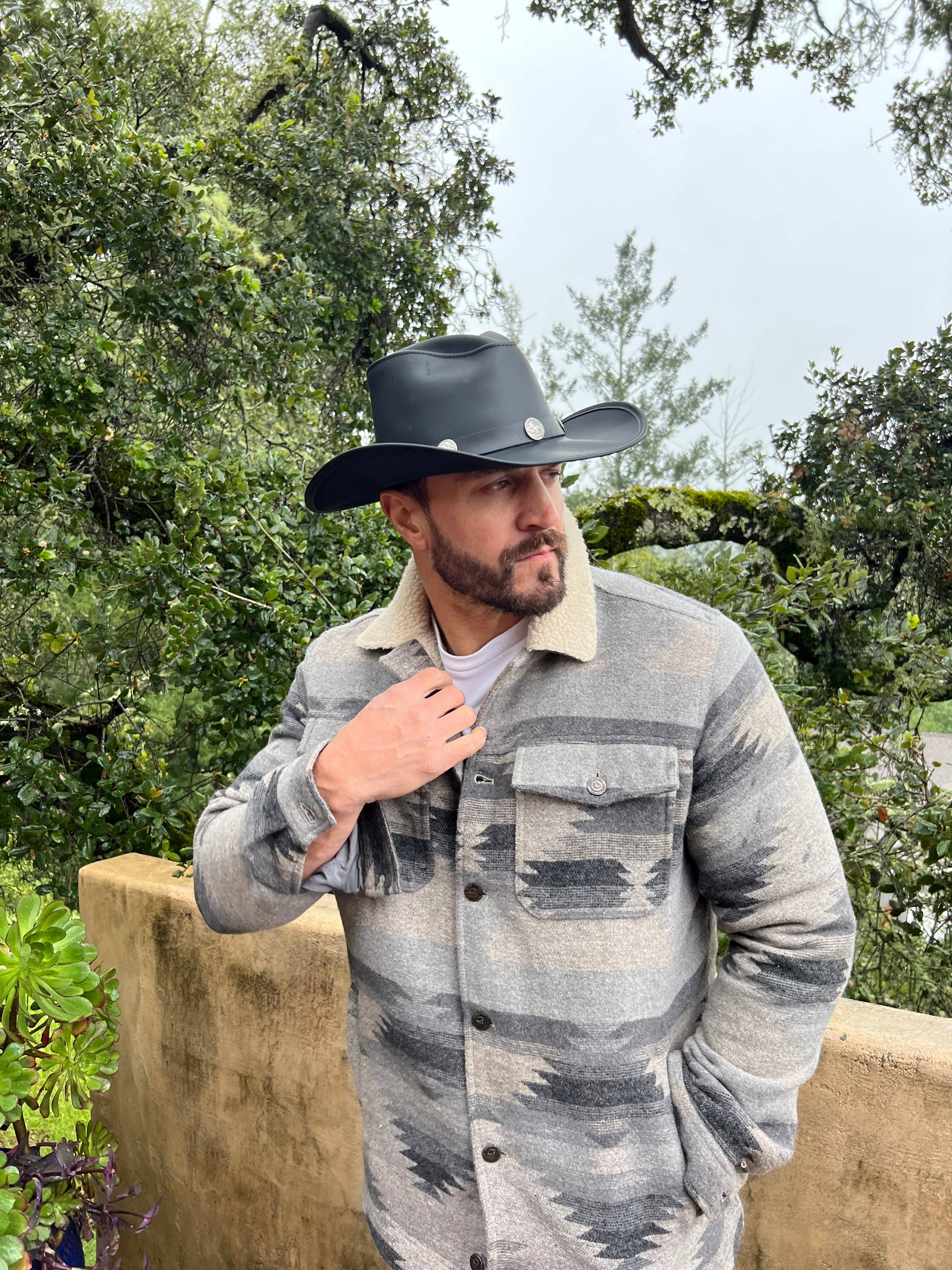 American Hat Makers - Venta al por mayor Sombrero cowboy - Unisex - Sombrero Vaquero de Cuero Genuino con Concho - Estilo Cyclone28