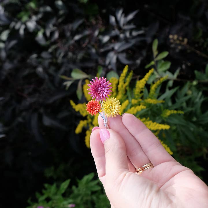 Alexander Thurlow & Co Ltd - Venta al por mayor Broches - Broche de ramo de flores de gerbera