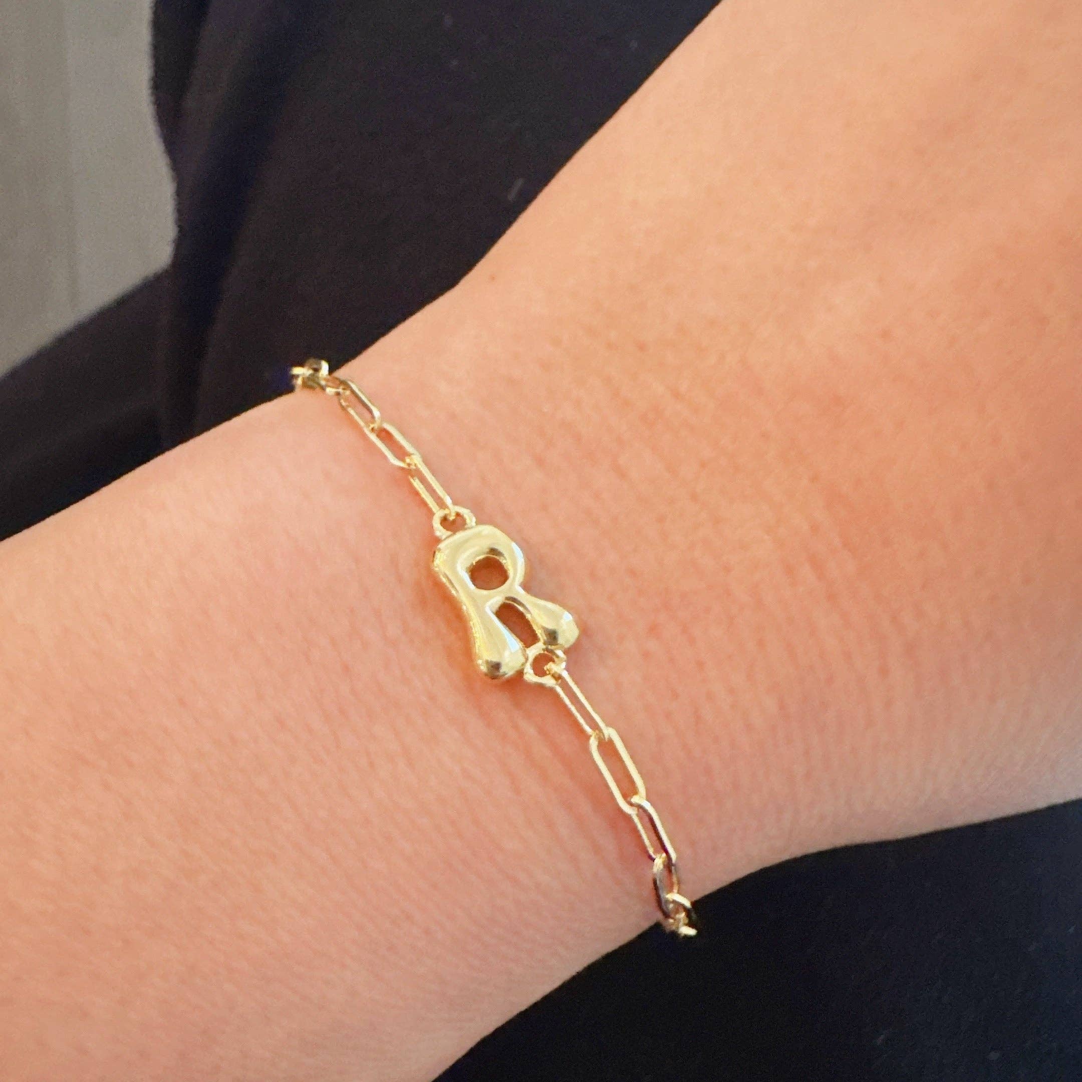 Ellison+Young - Wholesale Link & Chain Bracelet - Mini Balloon Initial Bracelet11