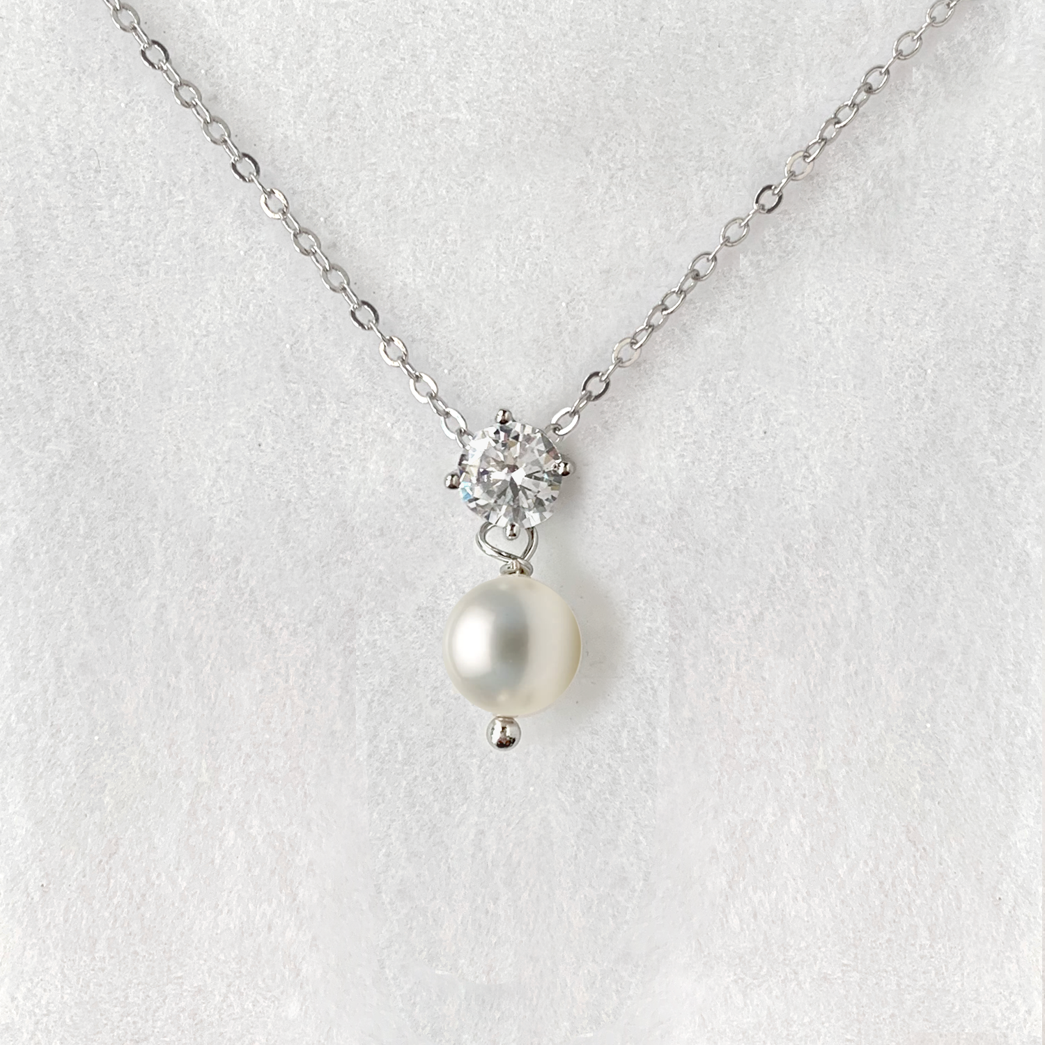 Amandine Jewelry - Wholesale Pendant/Charm Necklace - St. John Pearl Drop Pendant Necklace0