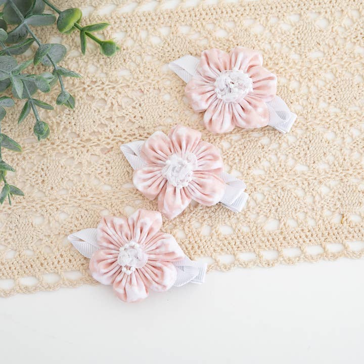 Pinza para el pelo con forma de flor: lazos para niñas, pinzas para el pelo para niñas, lazos para venta al por mayor de Girls' Dream