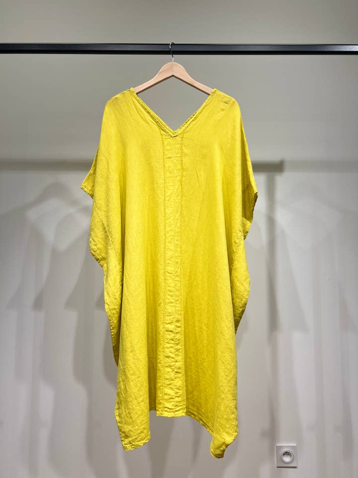 L'Emotion - Wholesale Tunic - Women's - Large V-Neck Batwing Sleeve Tunic 100% Linen8