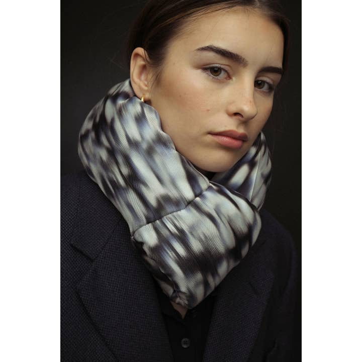 Abstract - Wholesale Scarf - Unisex - Mini padded scarf in printed silk7