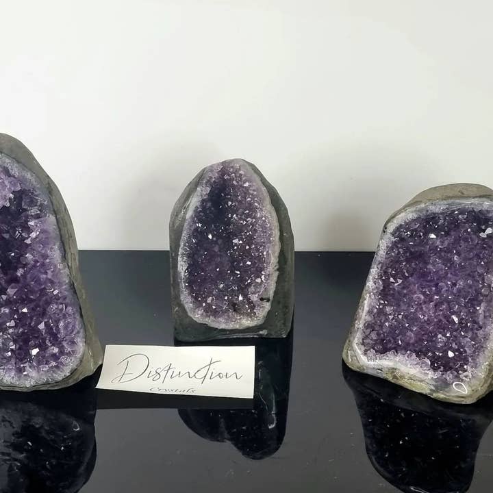 Uruguayaanse gepolijste amethist geode A 1,1 tot 1,3 kg voor wholesale door Distinction Crystals