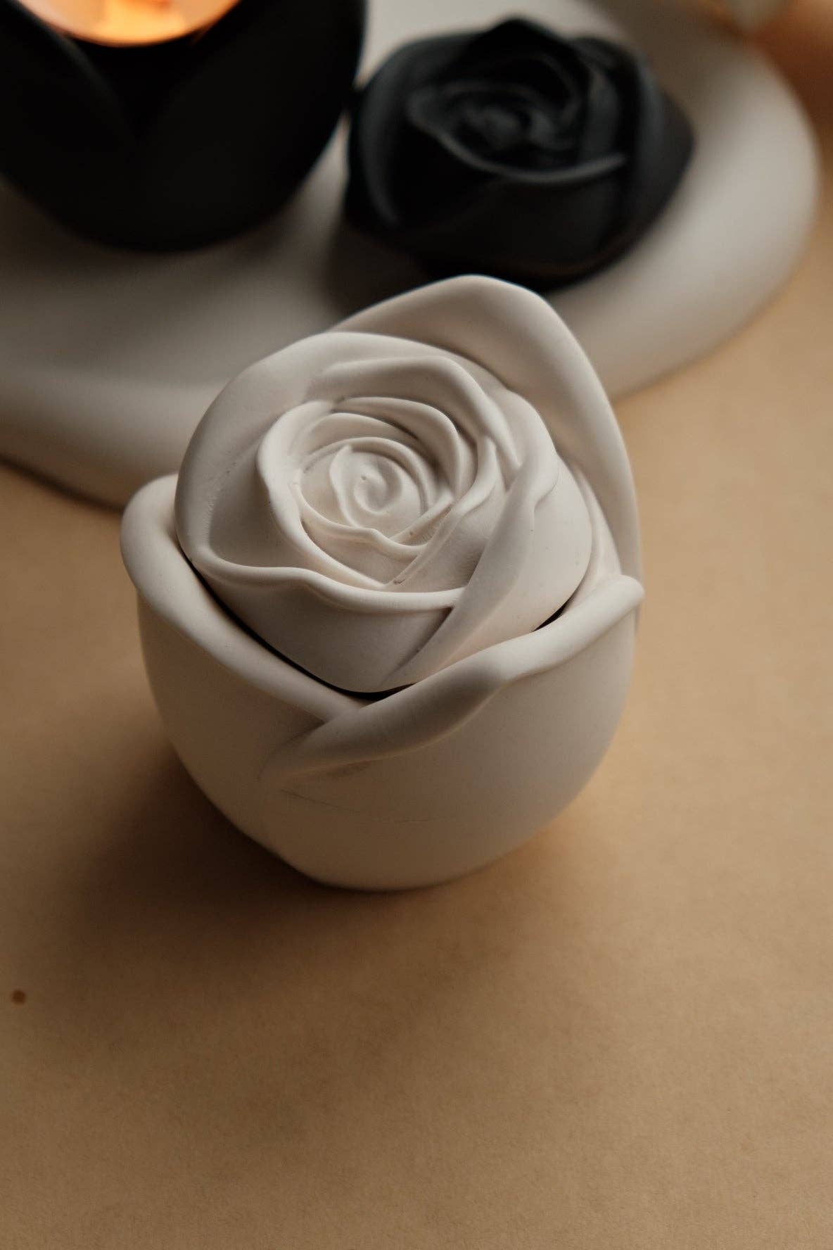 ECLAT DE L'AUBE - Wholesale Jar/filled candle - Scented candle in a jar - Pink1