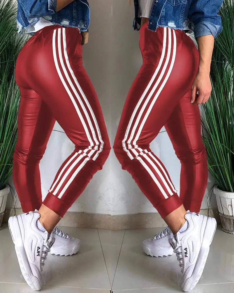 Queen Fashion - Vendita all'ingrosso Pantalone - Donna - Pantaloni casual aderenti in pelle PU a righe5