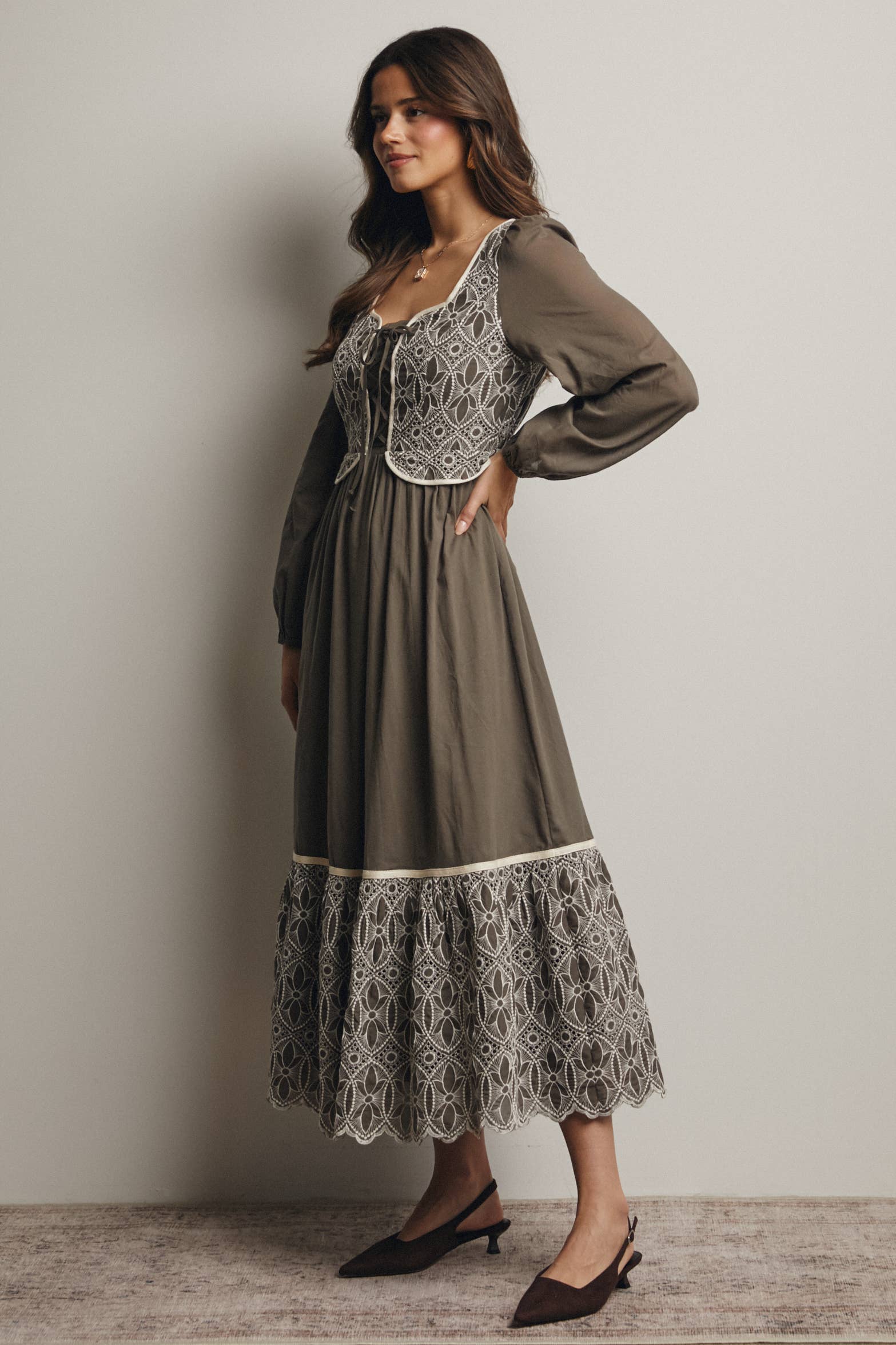 Forte - Wholesale Jurk - Dames - Maxi-jurk met geborduurd lijfje FD002013