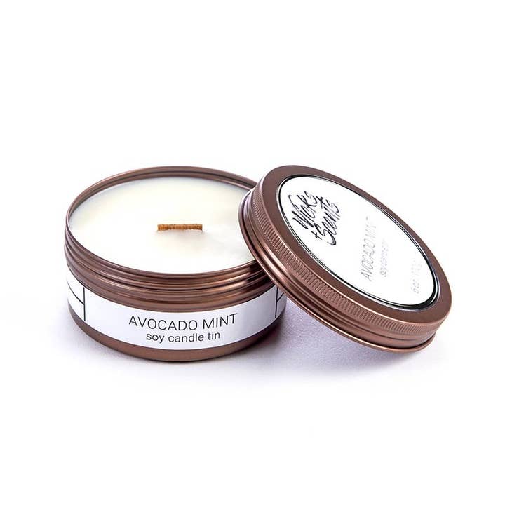 Avocado Mint - Wooden Wick Soy Candle - 6 oz rejse for engroshandel hos Wicks + Scents