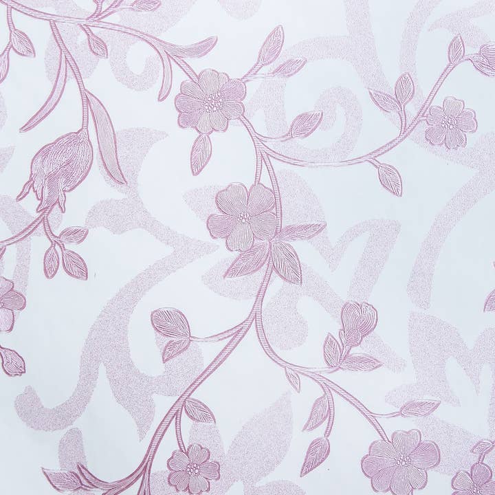 Papier peint amovible autocollant Chinoiserie Rose Rose, Fleurs Épanouies Blanc Cassé, Rouleau 18 pi X 24 po (5,5 m X 60 cm), 35,5 pi² (3,3 m²) pour la vente par Dundee Deco