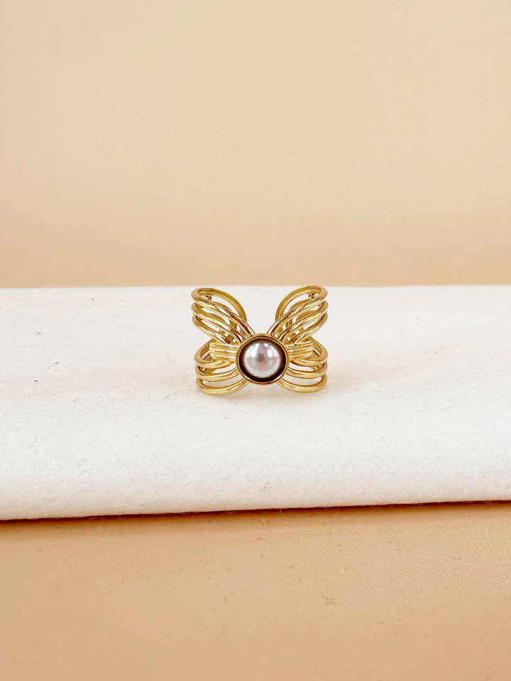 Bague motif avec perle pour la vente par D Bijoux