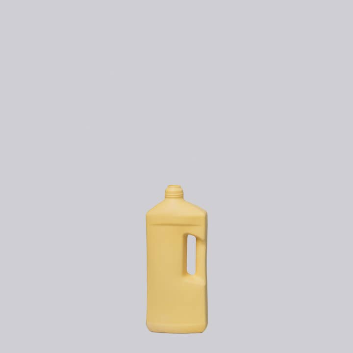 Middle Kingdom - Wholesale Vase - Matte Porcelain Motor Oil Bottle Vase1