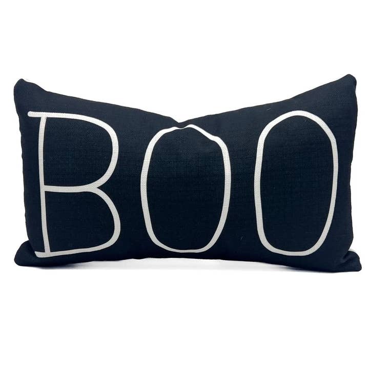 Boo Pude - Efterårskastepude - Halloween Pude for engroshandel hos Rachel Brooks Design, LLC