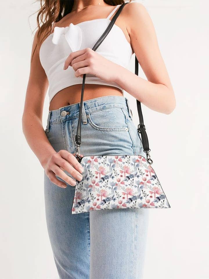 Blauwe en roze bloemenpolsbandje voor wholesale door Mikova & Co.