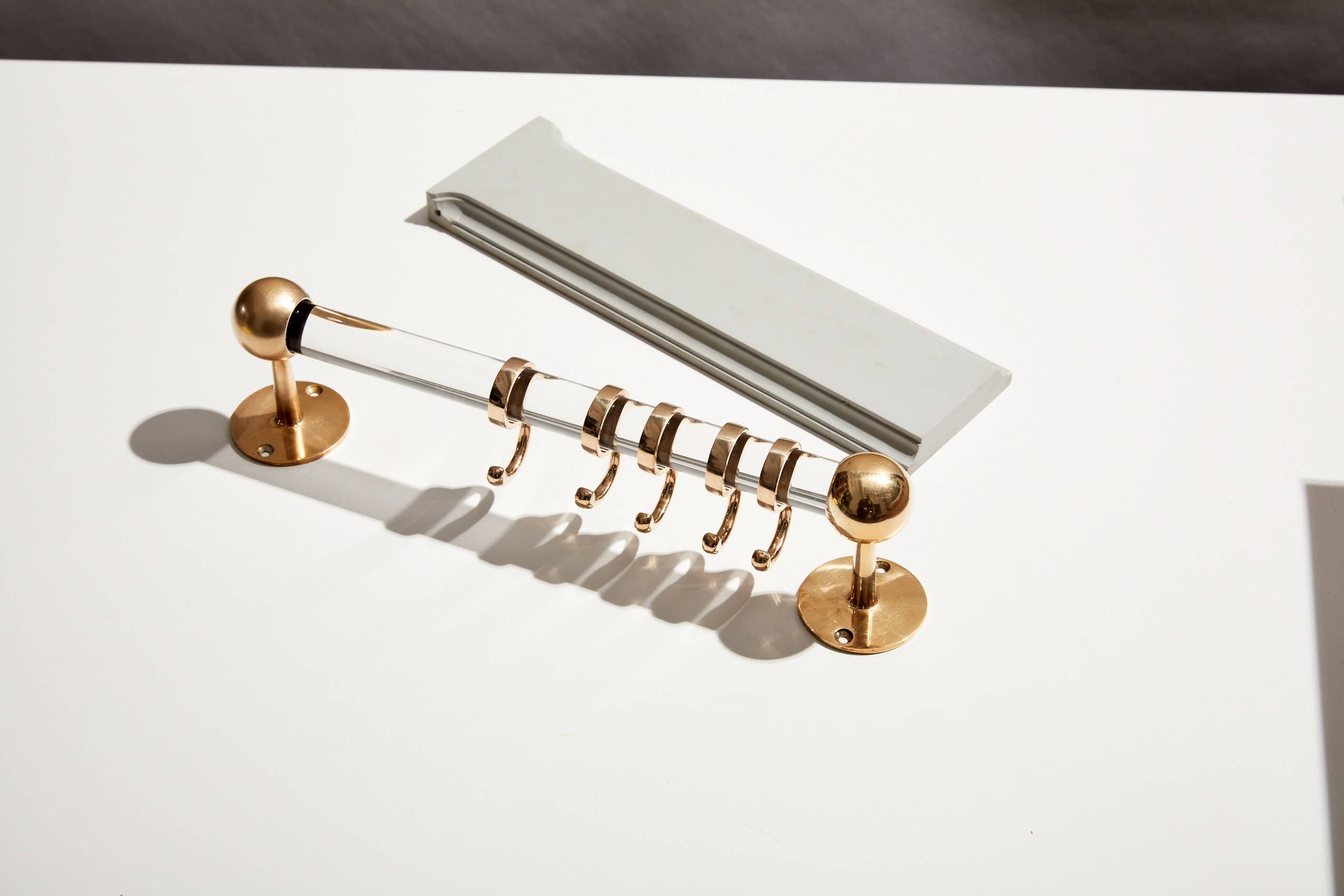 LuxHoldups - Venta al por mayor Ganchos de pared - Anilla de Latón para Barras de Toalla y Cocina de Lucite, Soporte para Ollas6