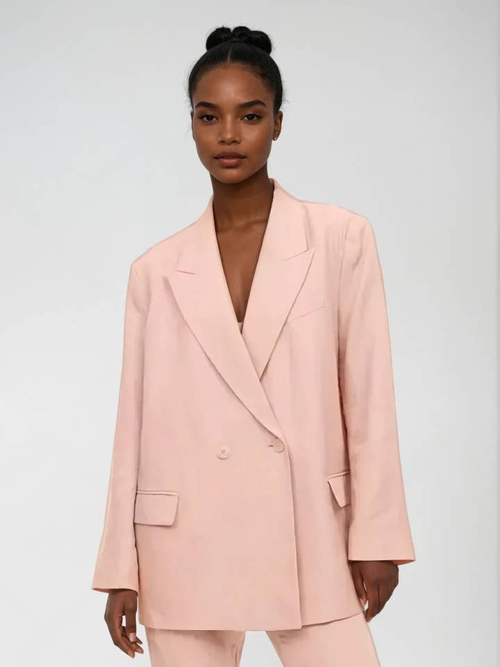 Blazer Rose oversized em tecido com abotoamento duplo por atacado de lucas giordani