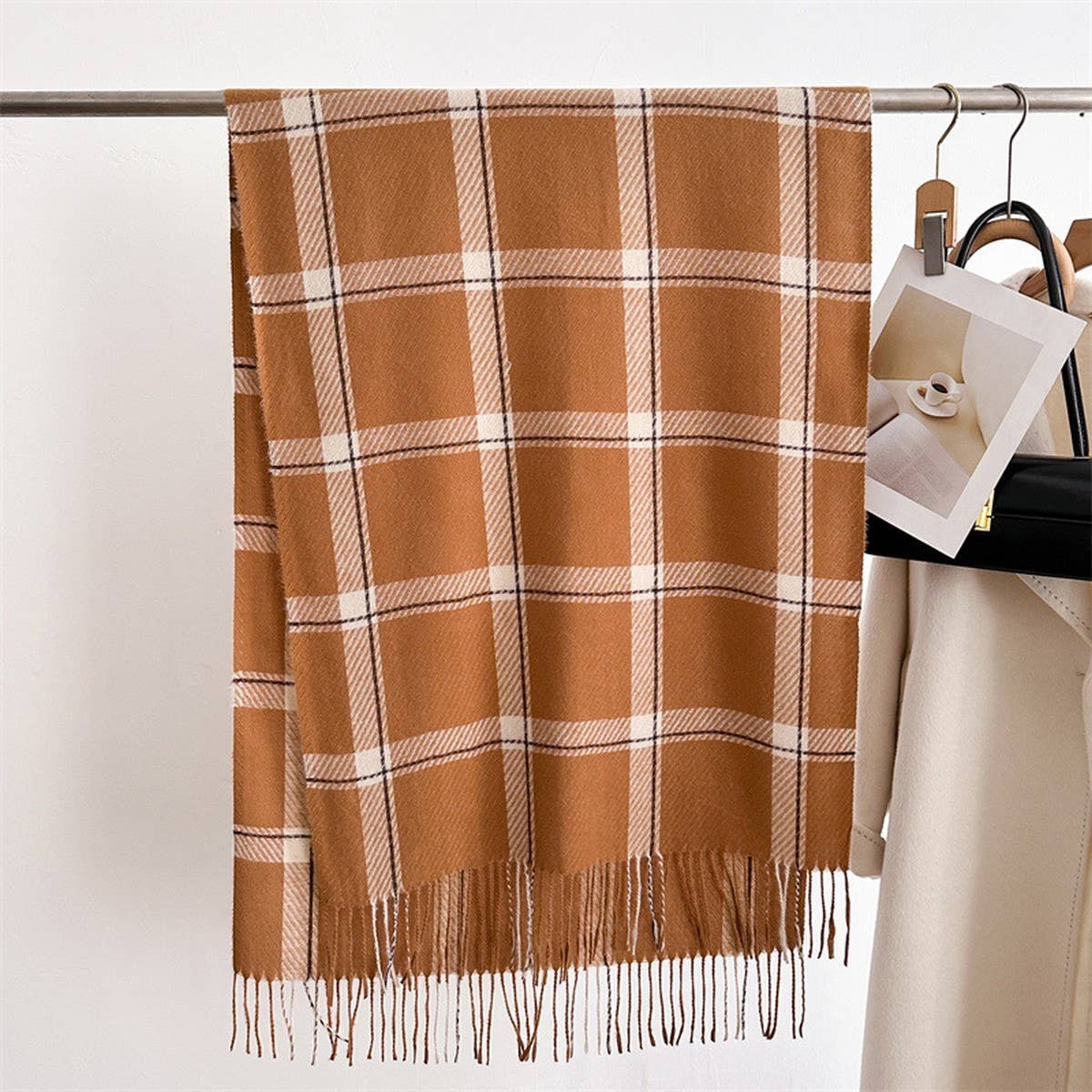 NINEXIS - Wholesale Scarf - Women's - CWASC03374_STYLISH BRITISH PLAID FEEL SCARF UNISEX2