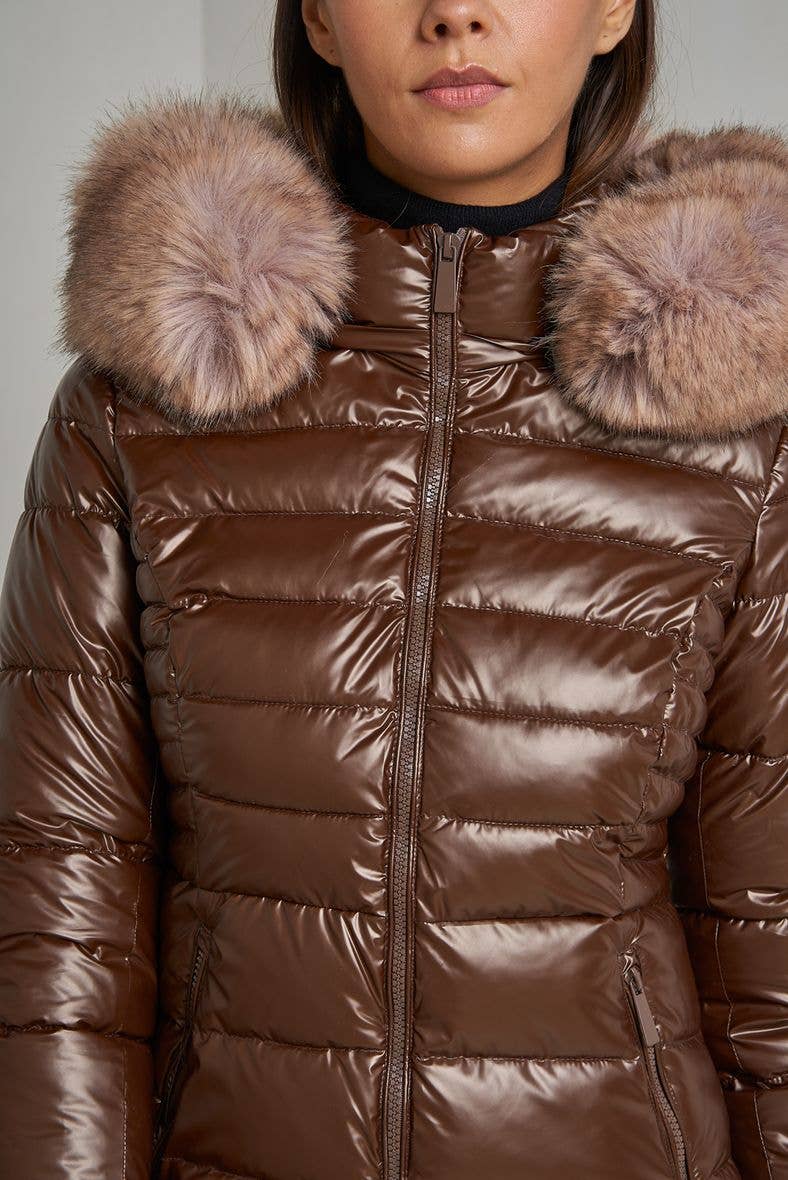 Attrait Paris - Wholesale Jacket - Women's - Metallic short puffer jacket with faux fur hood13