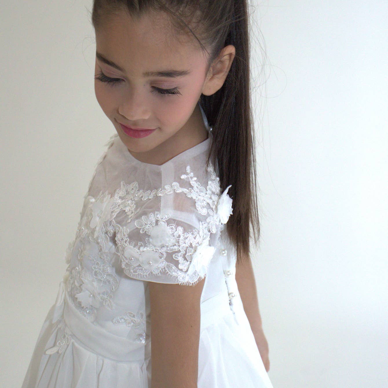 Yuko B - Wholesale Dress - Kids - JEANNE girl's dress - White16