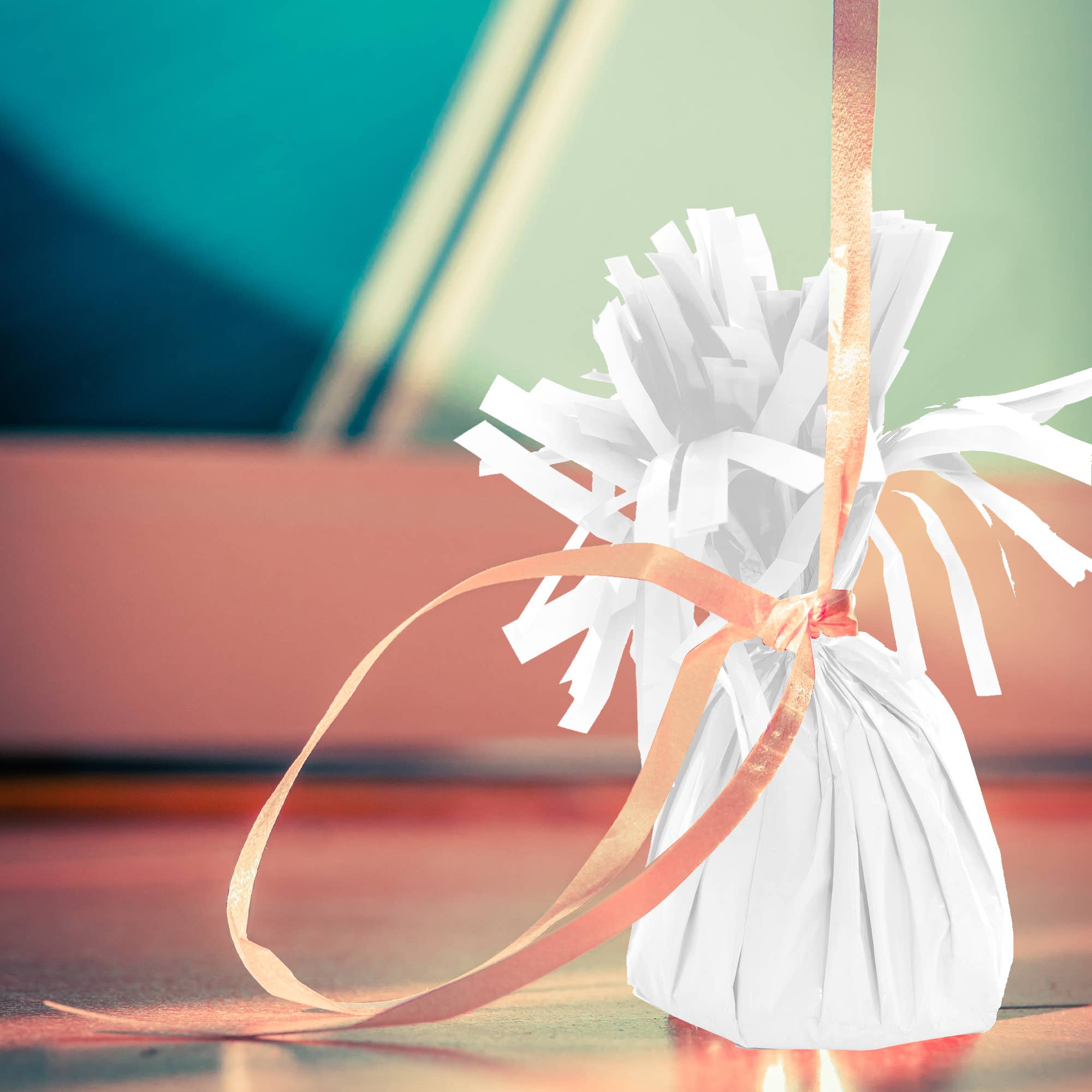 Balloon Weight - White for wholesale on Faire3