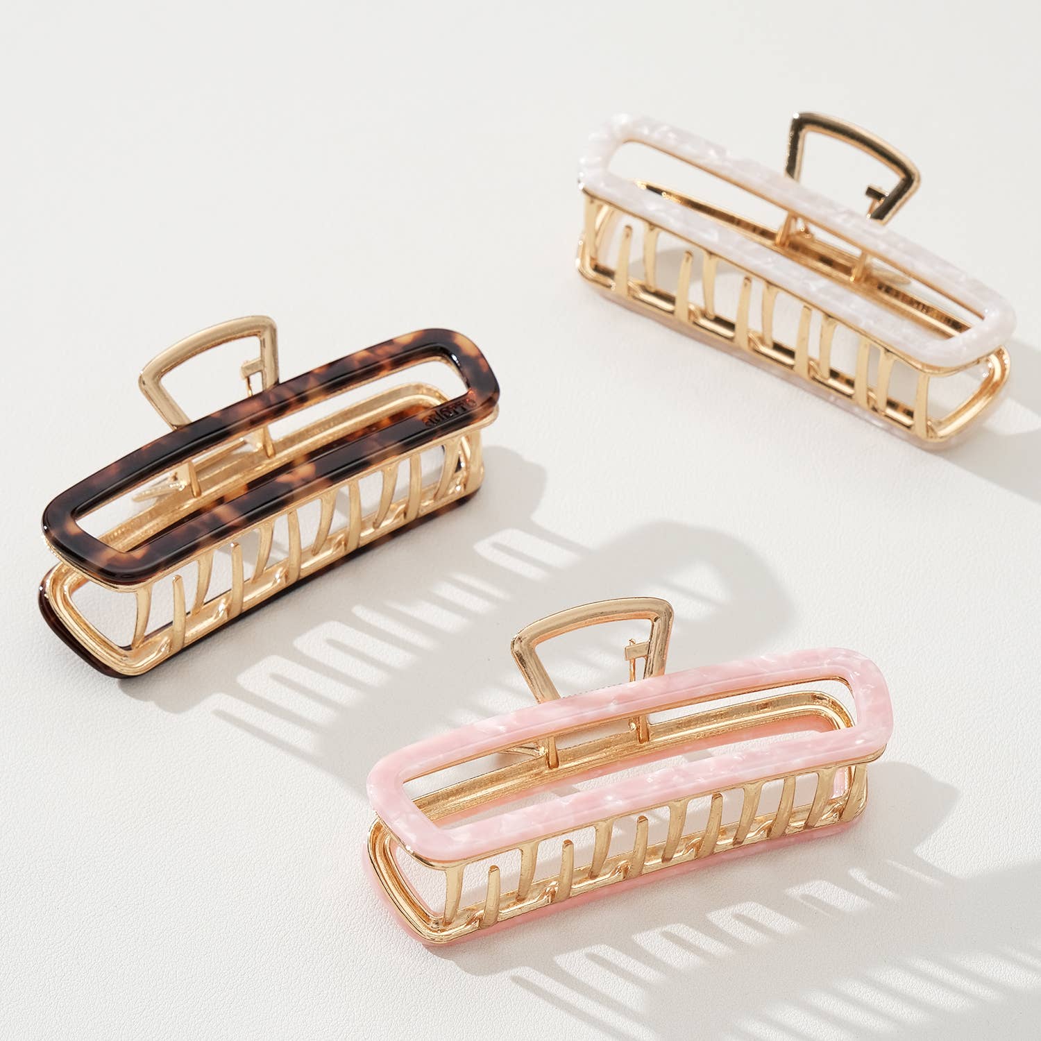 Assorted Harlow | Medium Hollow Rectangle Metal Claw Clip for wholesale on Faire1