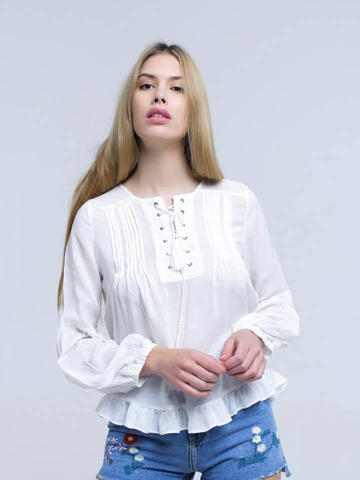 Weißes Schnür-Top mit Rüschen-Detail für den Großhandel von Q2—All Orders:Free Duties for the US,UK,and Canada