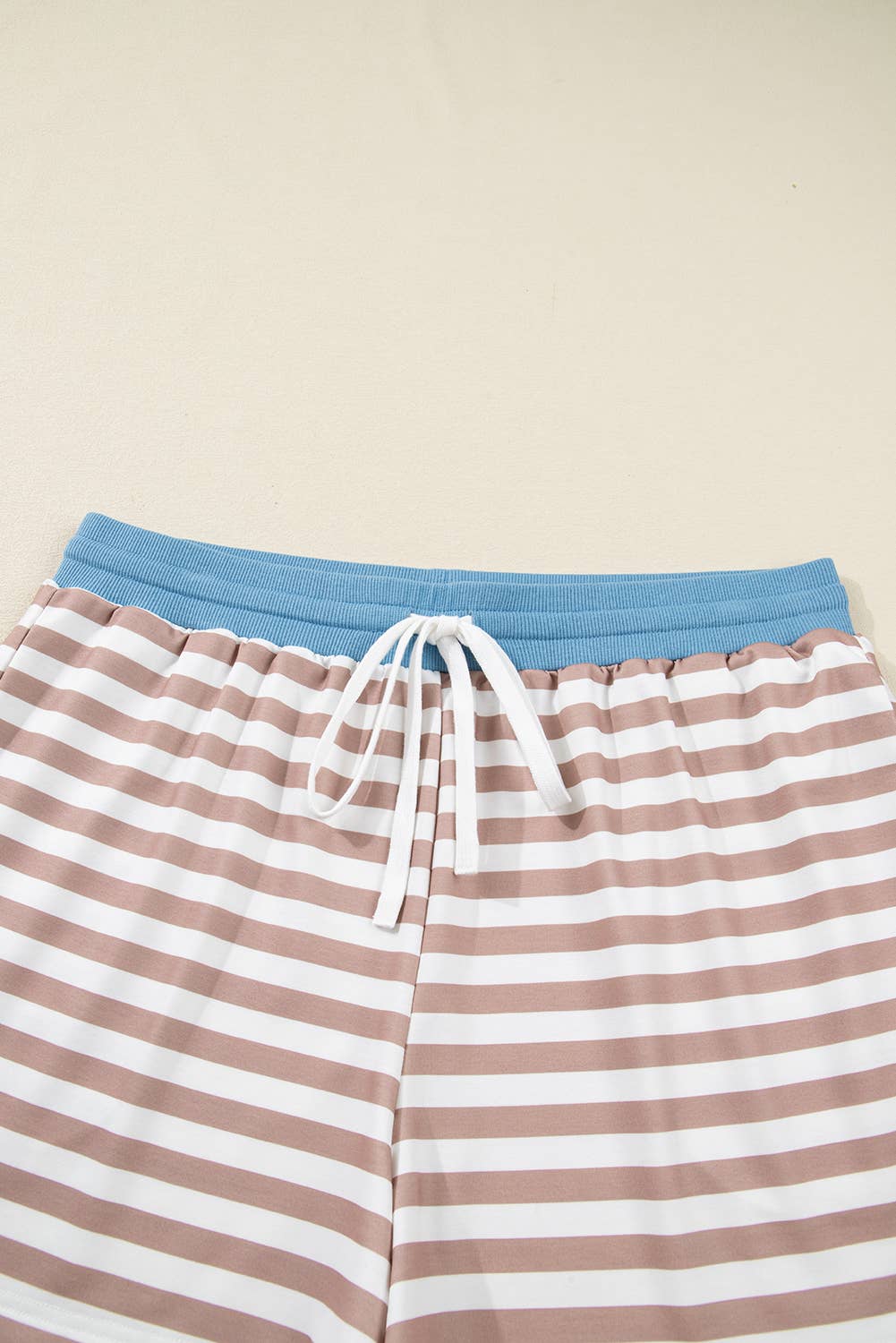 Beige Stripe Contrast Edge Pullover and Shorts Plus Size Set for wholesale on Faire6