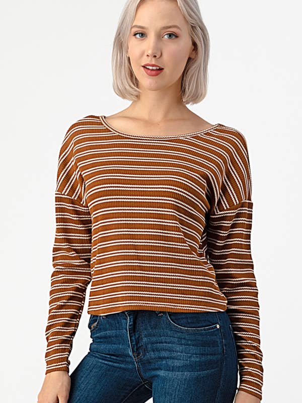 Haut à manches longues rayé côtelé avec dos torsadé RT38508LS pour la vente par Heart & Hips