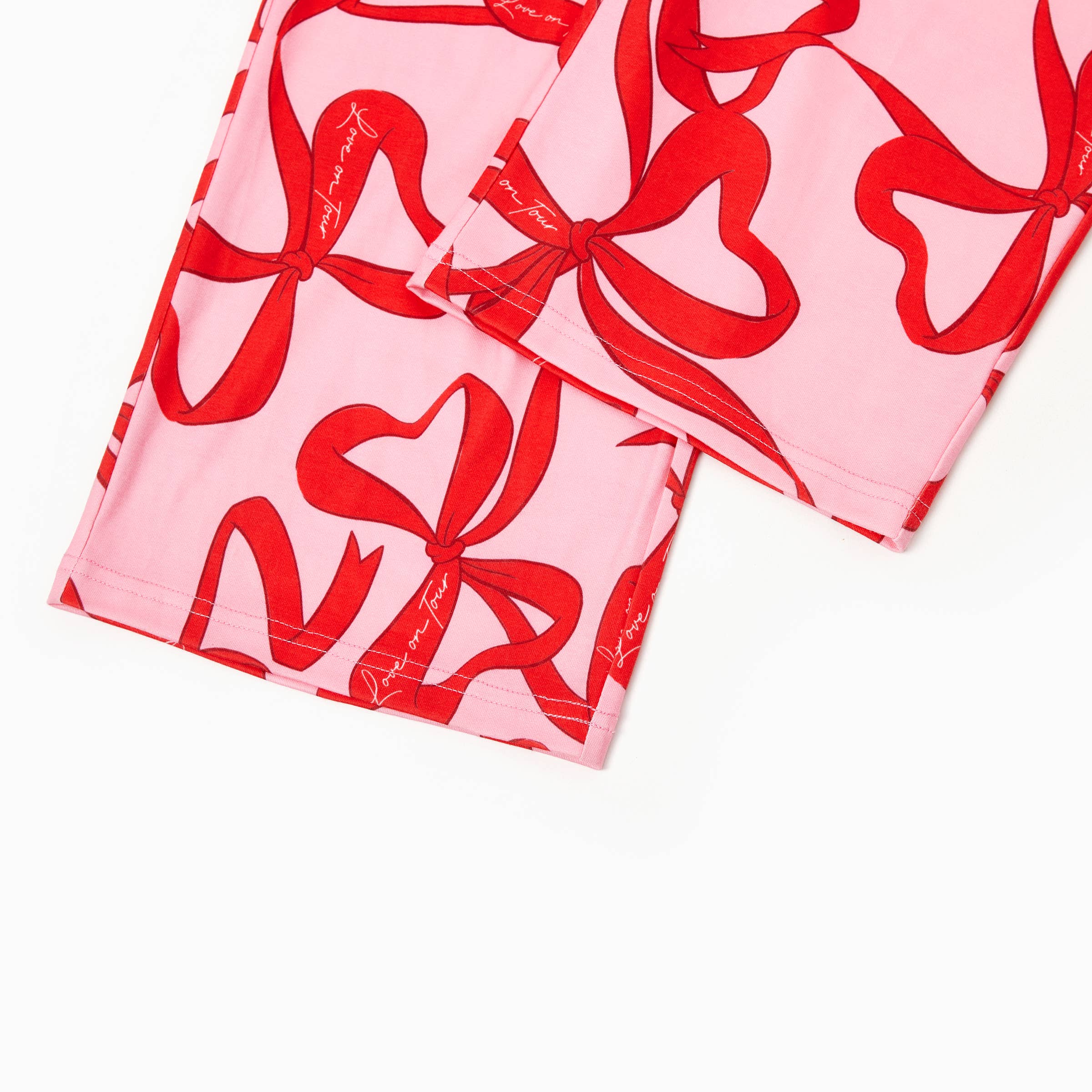 Roze Valentijnsdag Mama en Ik Hartvormige Roze Pyjama Set voor groothandel op Faire8