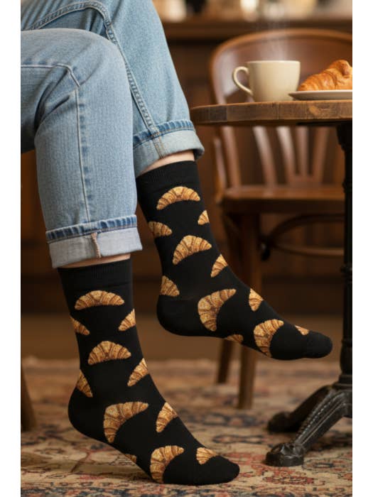 BOOMER kids' black socks with croissants for wholesale by Sokisahtel I BestSockDrawer