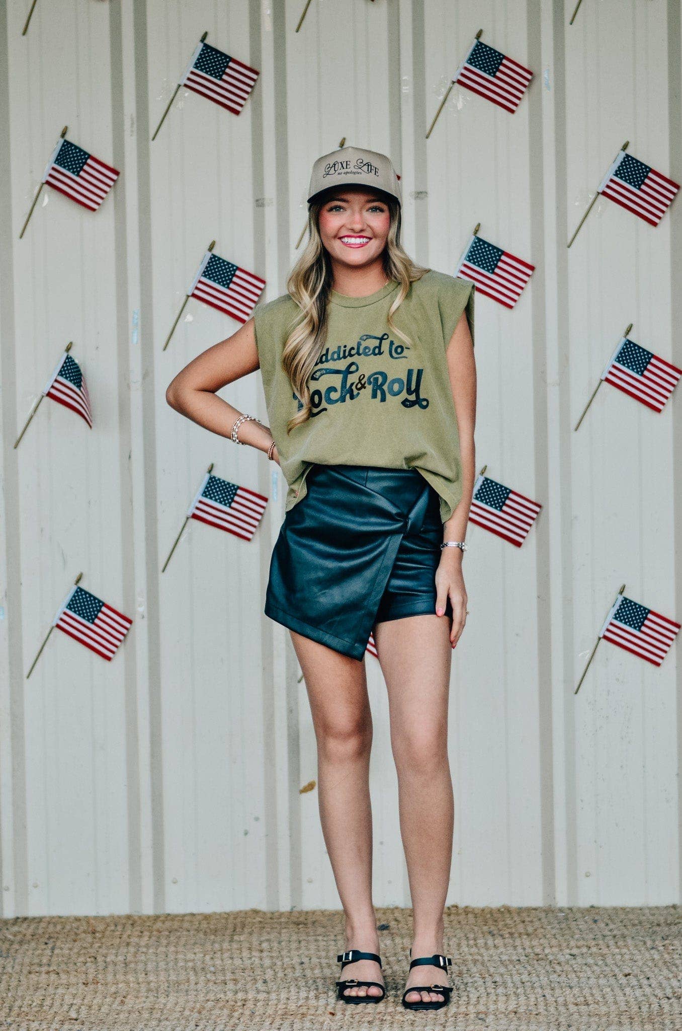 Southern Bliss Co. - Vente T-shirt sérigraphié – femme - Débardeur Muscle Addicted to Rock and Roll5