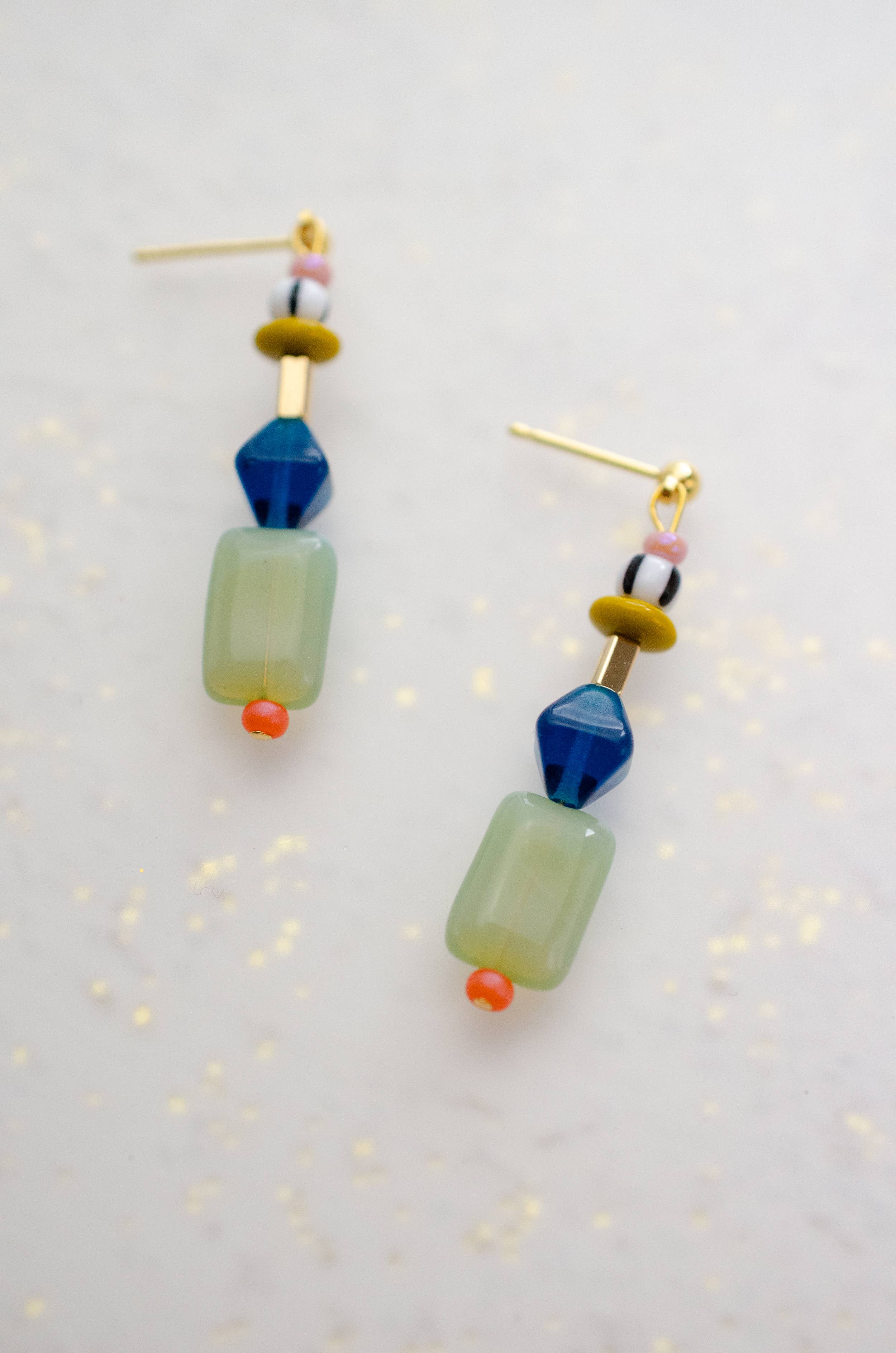 Jill Makes – wholesale Dangle earrings – Multicolor beaded dangle earrings3