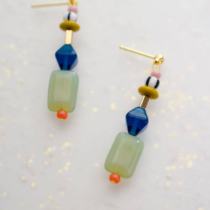 Jill Makes – wholesale Dangle earrings – Multicolor beaded dangle earrings3