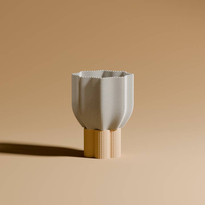 MINIMUM DESIGN - Wholesale Accent/Desk Lamp - Bloom Table Lamp - Natural beige - Sculptural and Sustainable Design1