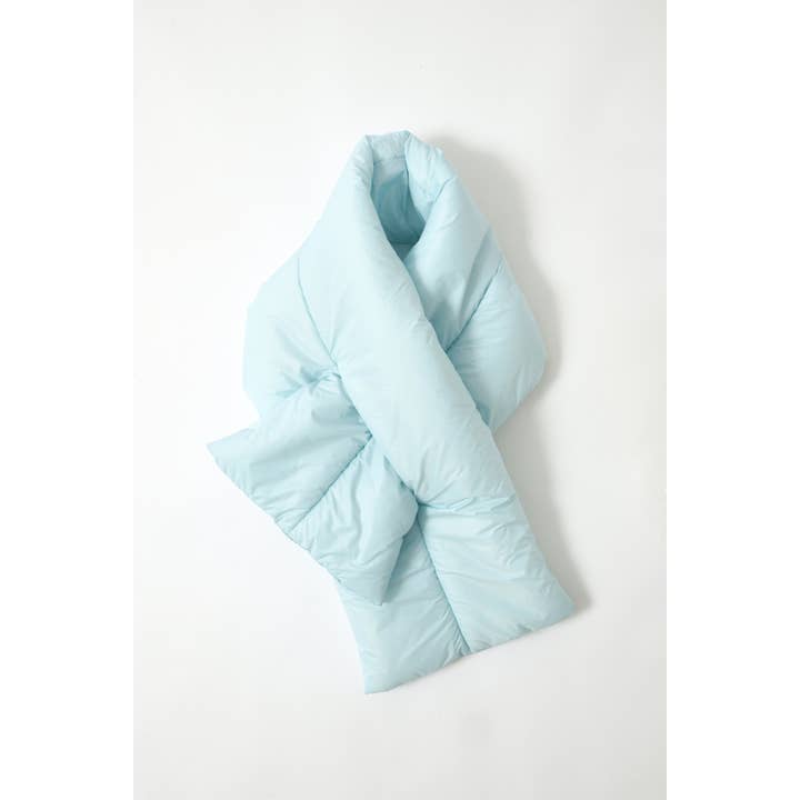 Abstract - Wholesale Scarf - Women's - Water-repellent recycled nylon padded scarf11