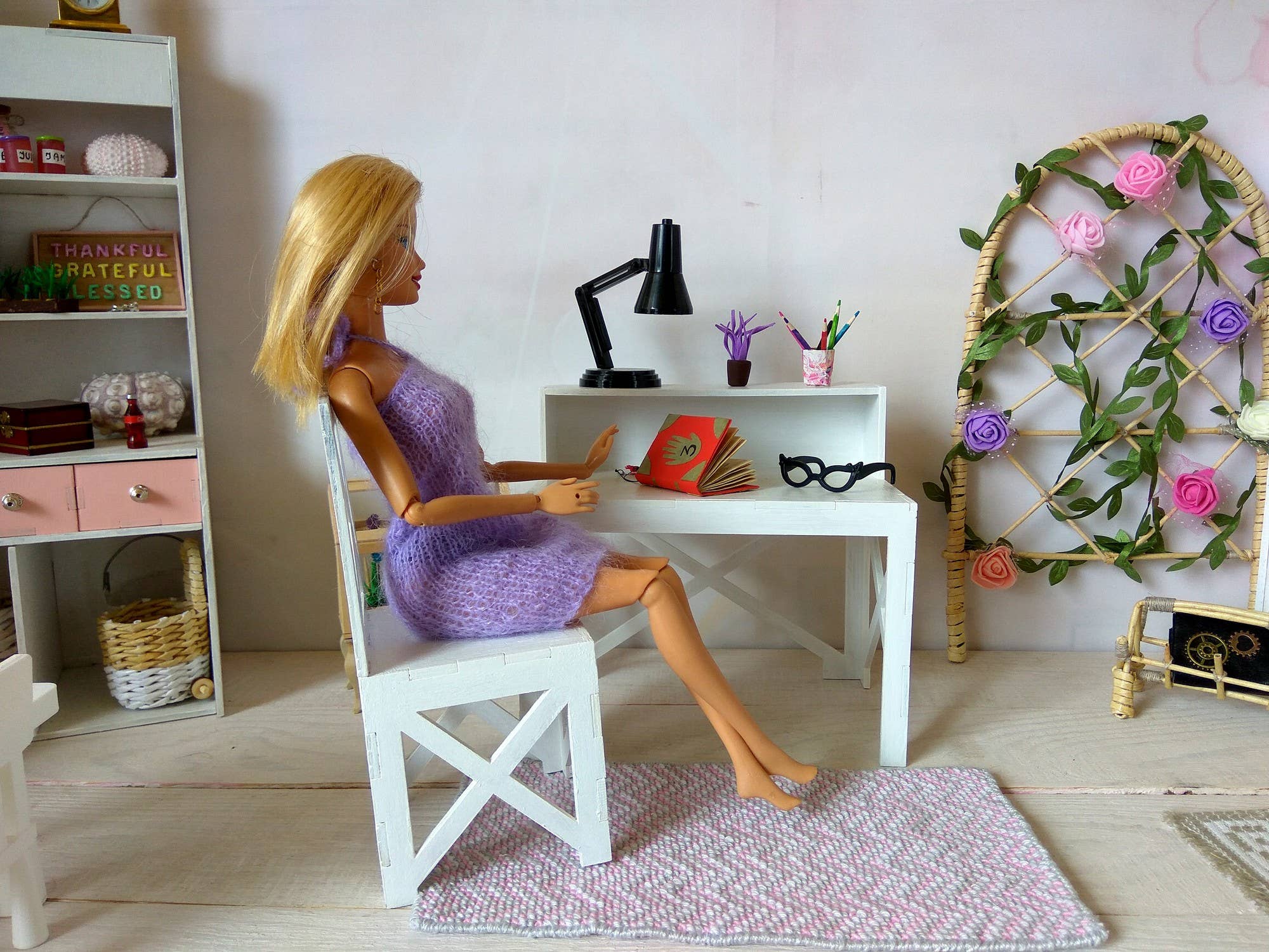 Lenasminiland - Vente Accessoire de poupée – enfant - Livre d'automne miniature Gravity avec pages de texte. Mystery Shack14