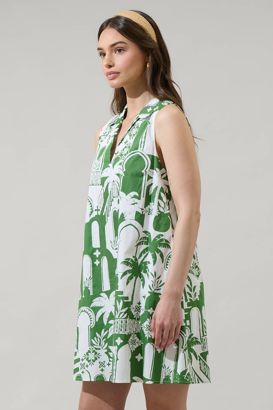 WHITE OLIVE Nala City Lexya Collared Shift Mini Dress for wholesale on Faire2