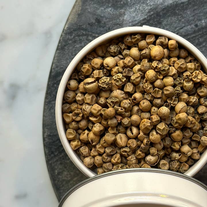 Compagnie Française des Poivres et Epices - Wholesale Pepper/Peppercorns - Green pepper from the coasts of Madagascar